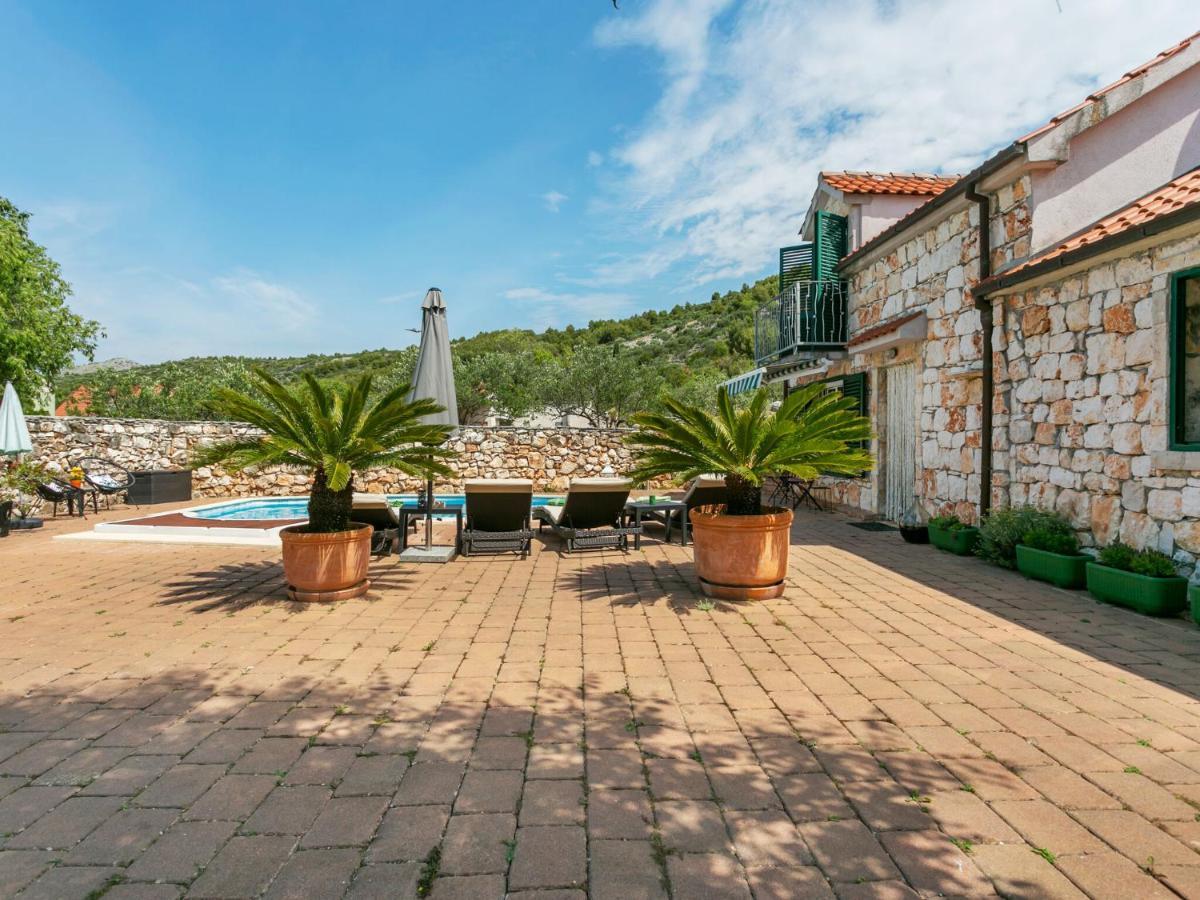 Chic Holiday Home In Marina With Private Swimming Pool Exterior foto
